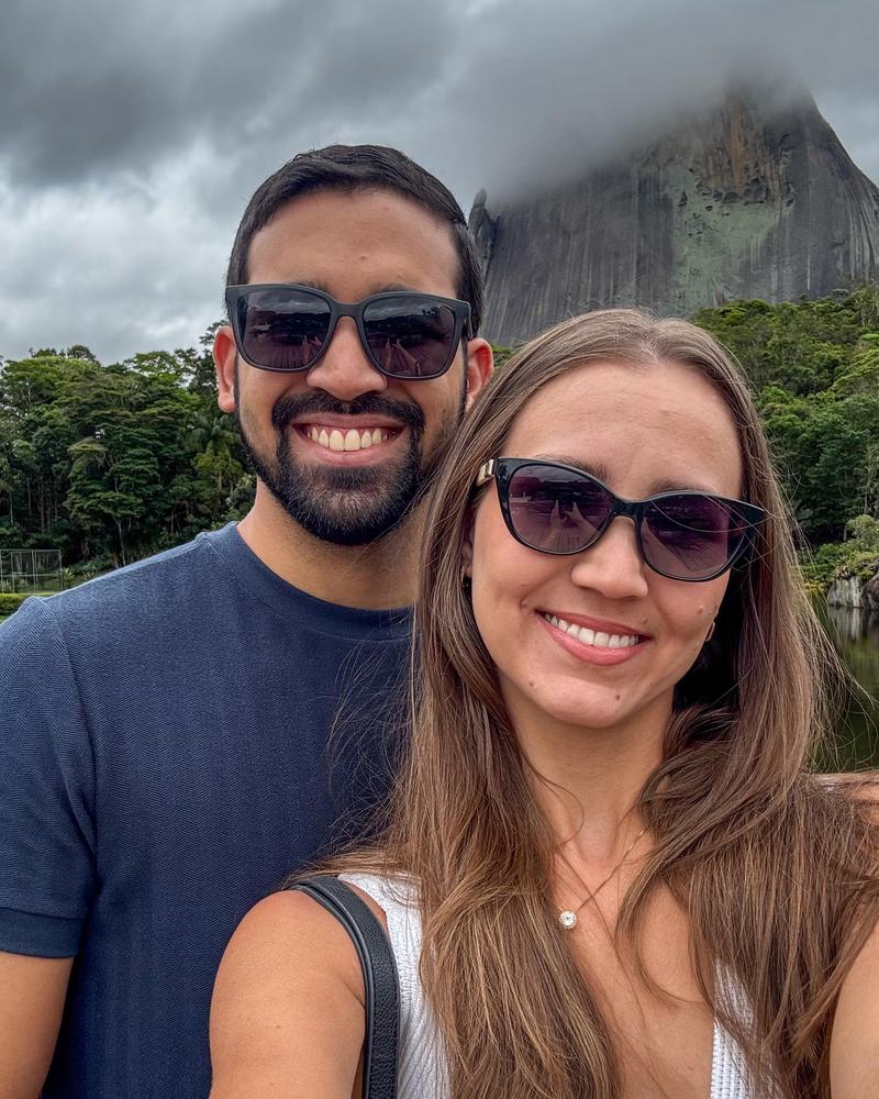 Fernando e Micheli, fundadores da Vix Destinos